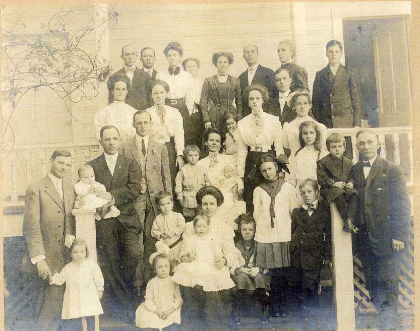 1912 Dixon Familyx.jpg